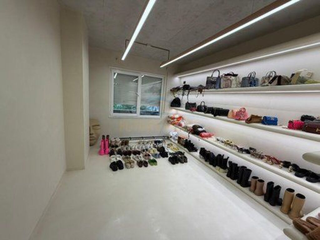 Vendesi in vendita Appartamento 1+1, Niku Construction, Comune di Parigi