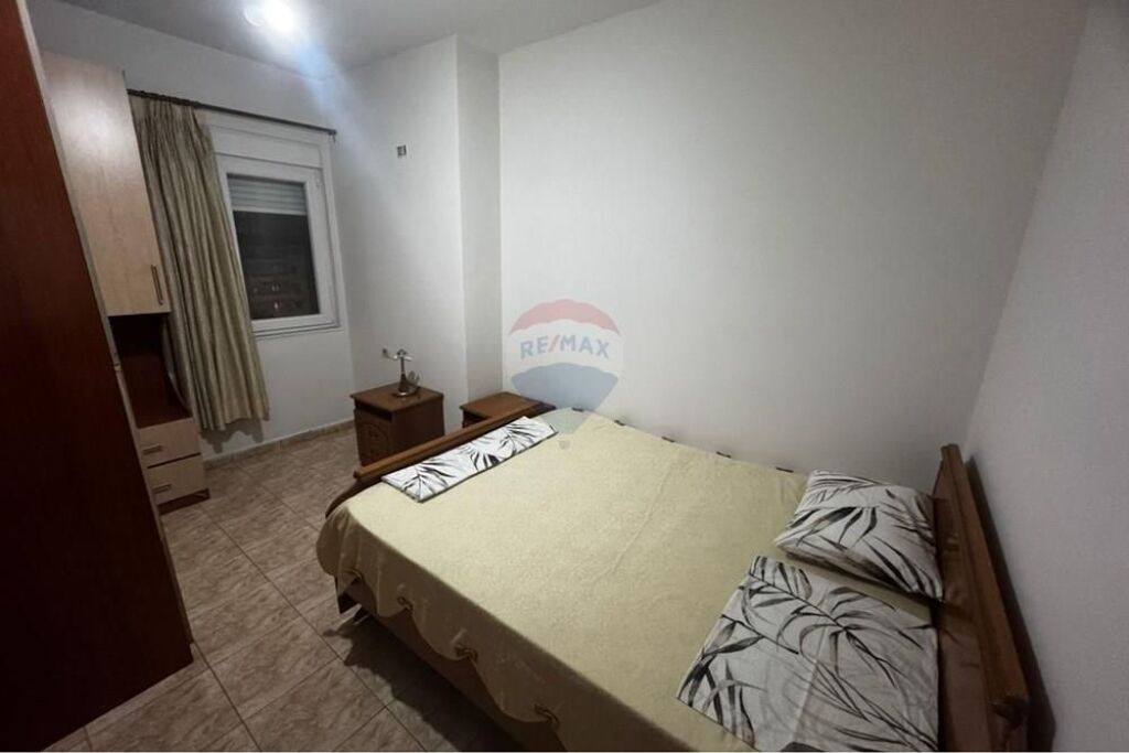 Apartment - For Rent - Kristal Center, Tirana