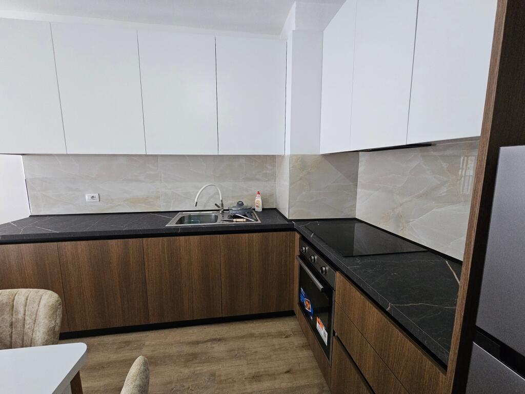 Apartment 2+1 + parking space for rent in Univers City