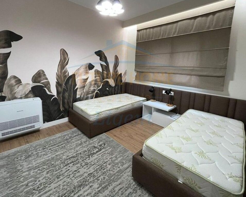 Affitto, Appartamento 2+1+2, Giardino Botanico, Tirana.