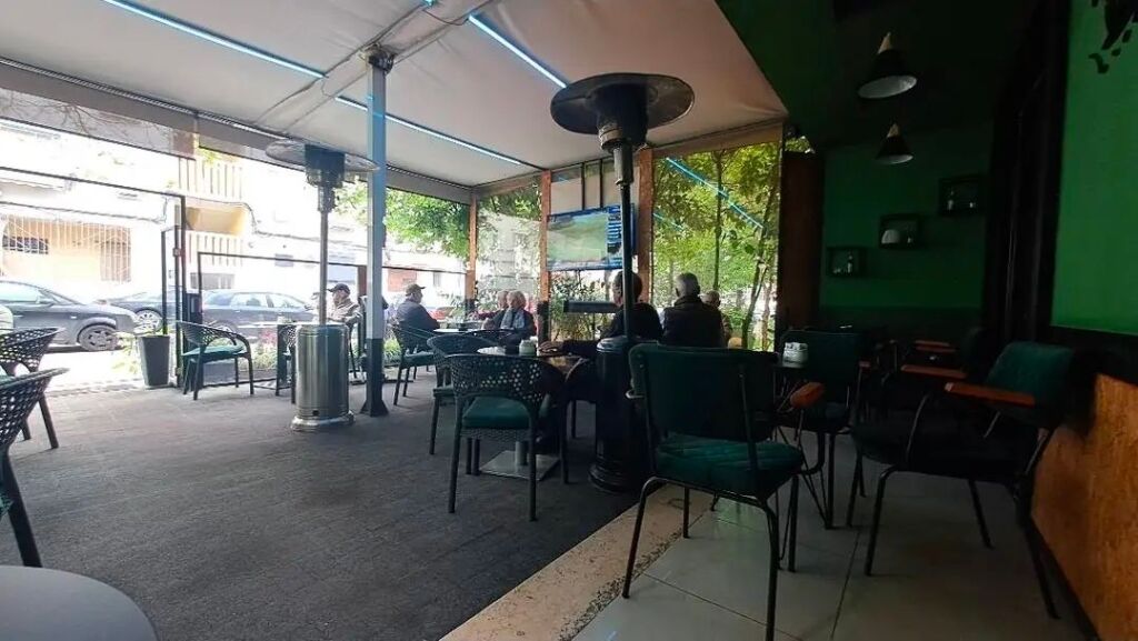 Local bar for sale - Myslym Shyri