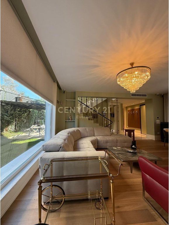 WHITE HOUSE-LUNDER, INDIVIDUAL VILLAS FOR SALE