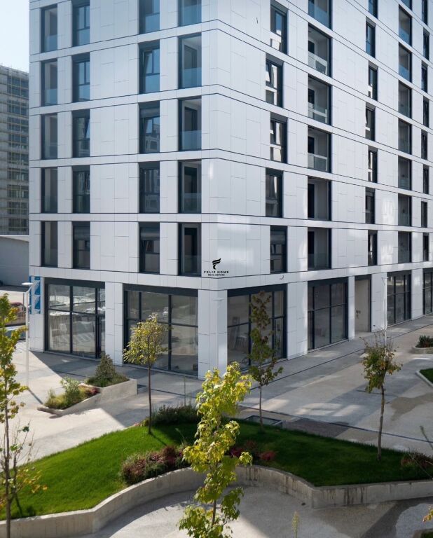 AMBIENTE COMMERCIALE IN AFFITTO 976 M2 LAPRAKE 14.640 EURO