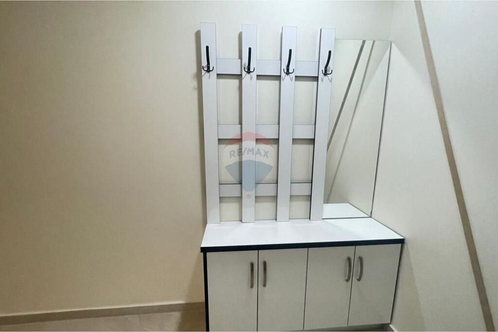 🏠 Apartament 1+1 me qira afatgjatë – pranë Kombinatit të Peshkut, Vlore