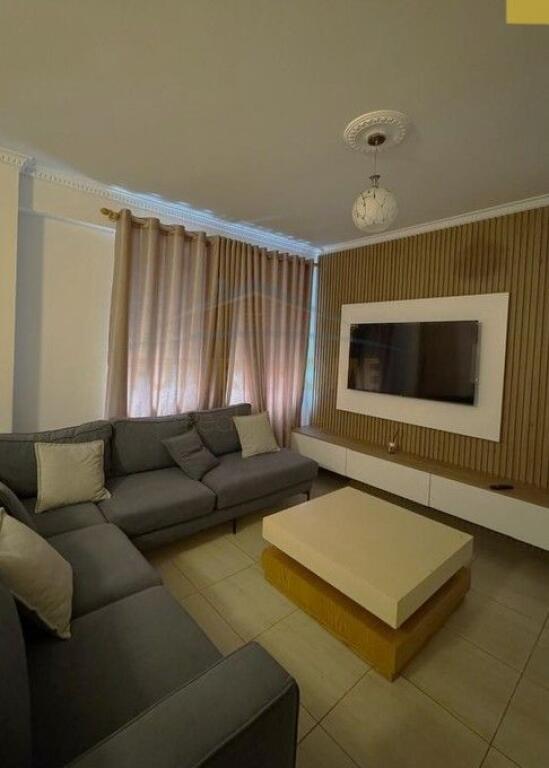 Shitet, Apartament 1+1, Kompleksi Kontakt, 21 Dhjetori , Tirane