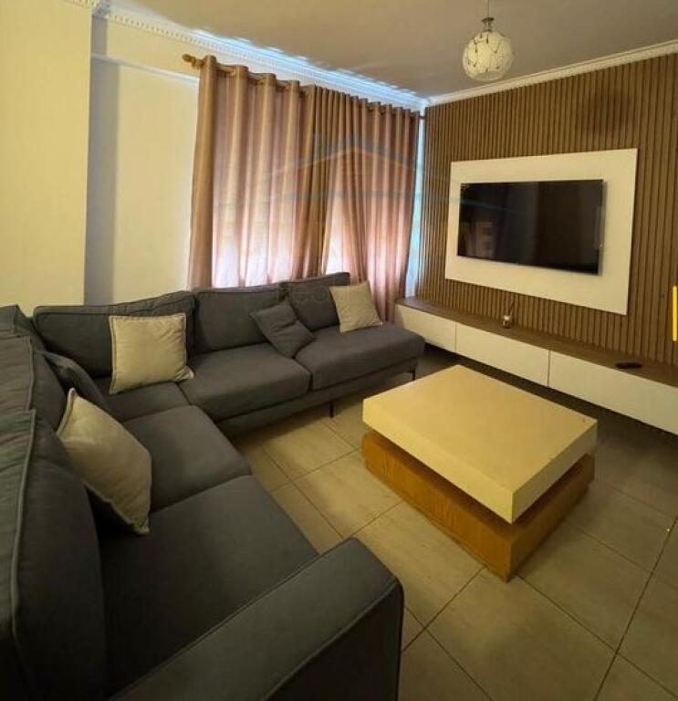 SHITET APARTAMENT 1+1 KOMPLEKSI KONTAKT, 21DHJETORI