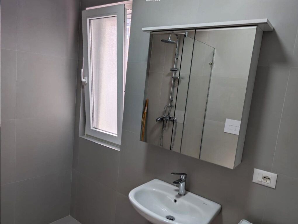 Appartamento in affitto 2+1+Posto auto ad Astir (ID B2201718) Tirana​