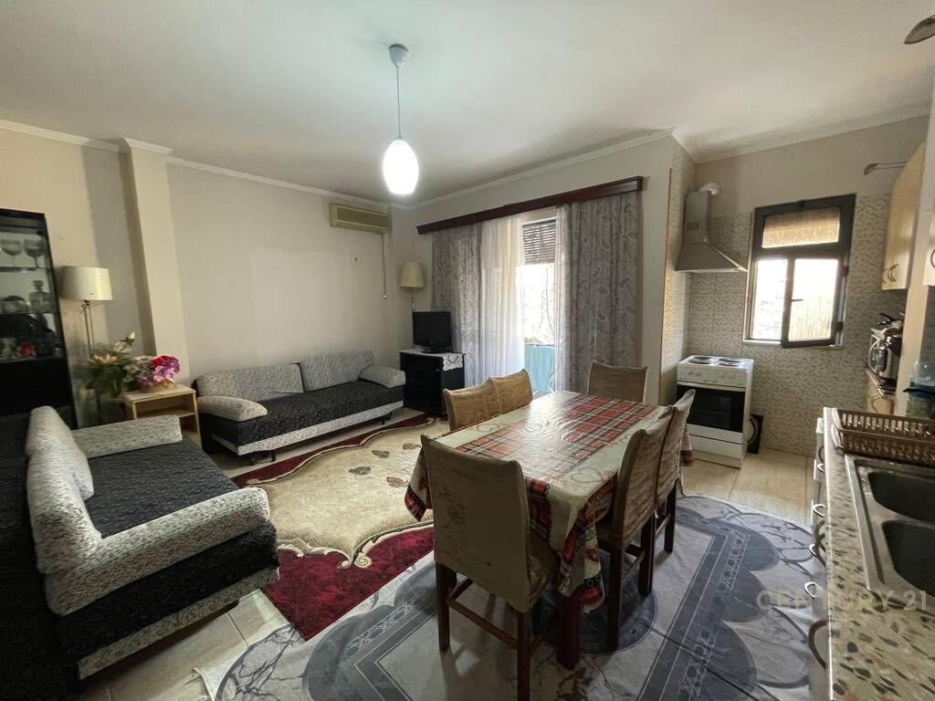 Apartament 2+1 per shitje te Ali Demi