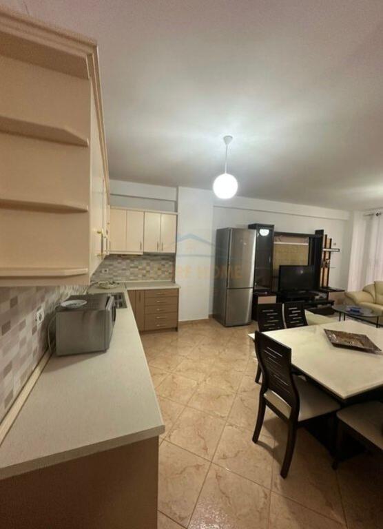 Affitto, Appartamento 2+1, Nuovo Anello, Tirana.