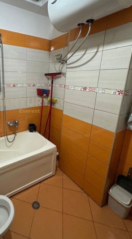 🌟 Appartamento 2+1 in Vendita a Xhamllik – Posizione Pratica a Tirana