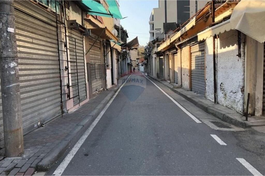 Shop - For Rent - Tregu Çam, Tirana