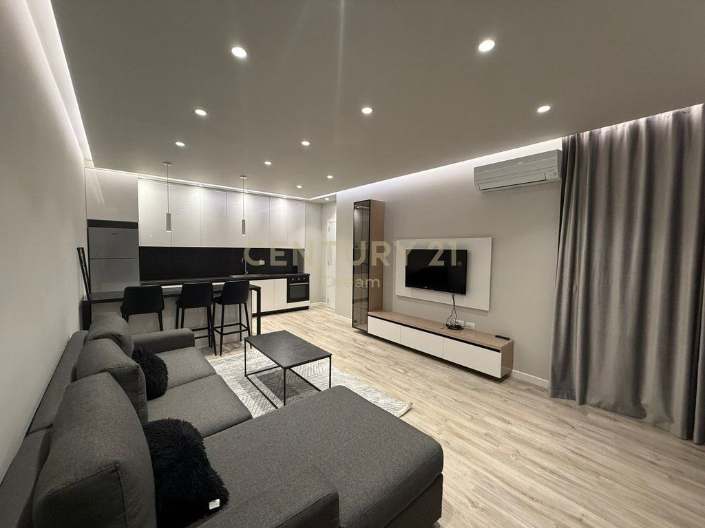 APARTAMENT 1+1 ME POST PARKIMI NE OASIS LAKE RESIDENCE