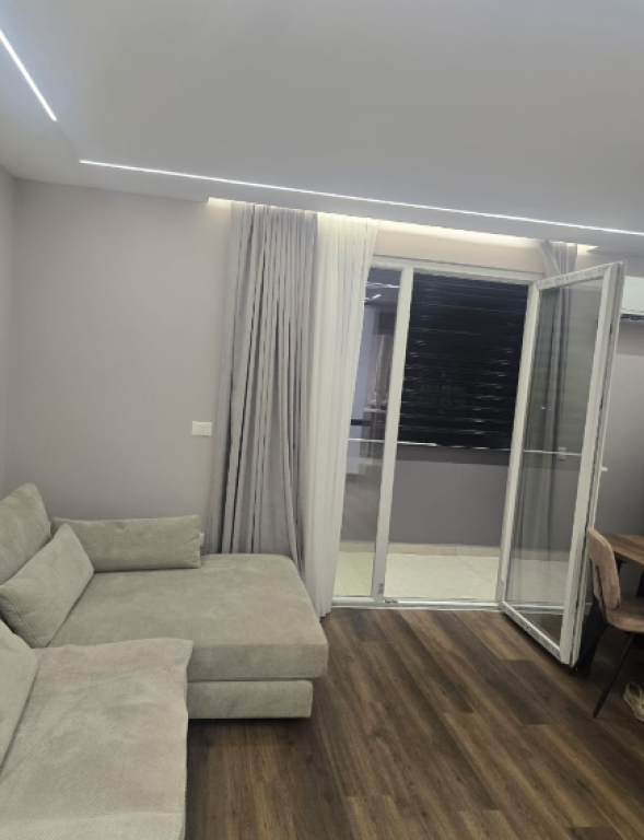 🏢 JEPET ME QIRA APARTAMENT 1+1 – STACIONI I TRENIT  