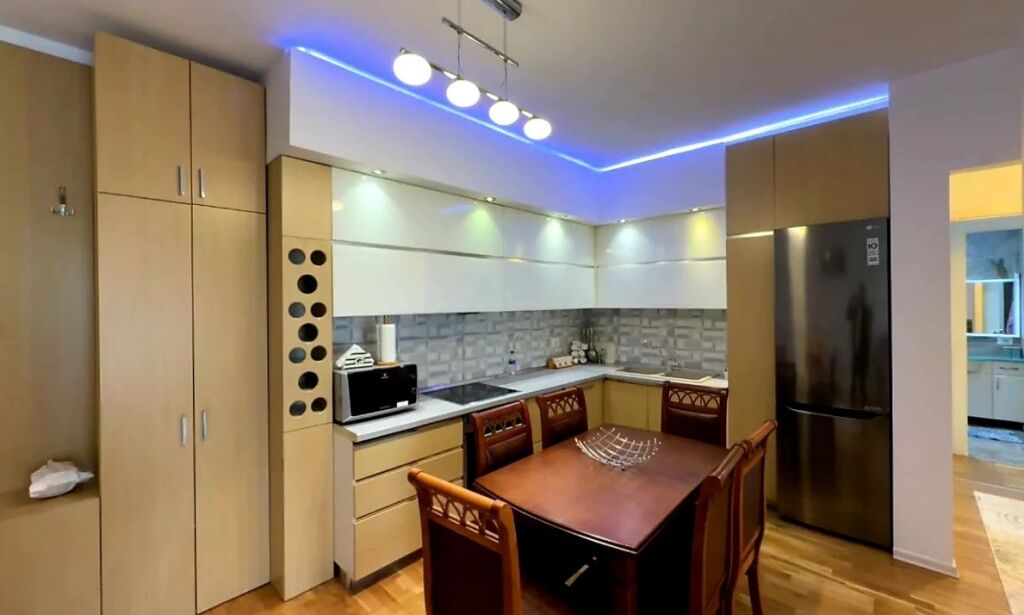 Jepet me qera 2+1 kopshti botanik