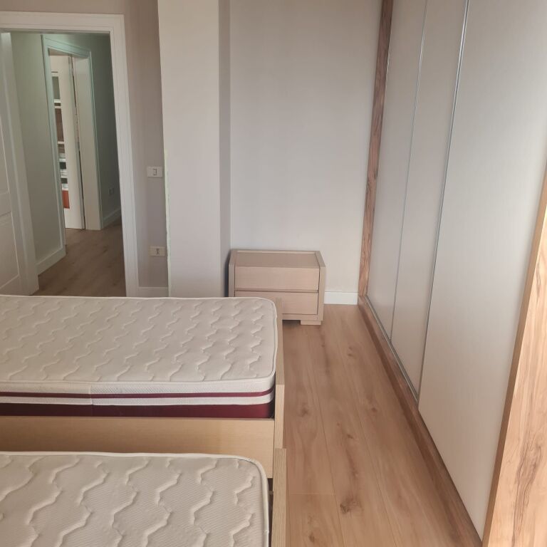 Apartament 2+1 me qira Univers City
