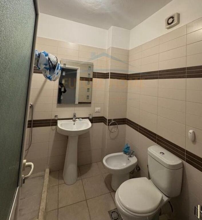 SHITET APARTAMENT 1+1 KOMPLEKSI KONTAKT, 21DHJETORI