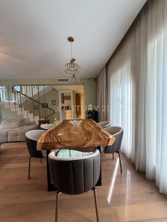 WHITE HOUSE-LUNDER, INDIVIDUAL VILLAS FOR SALE