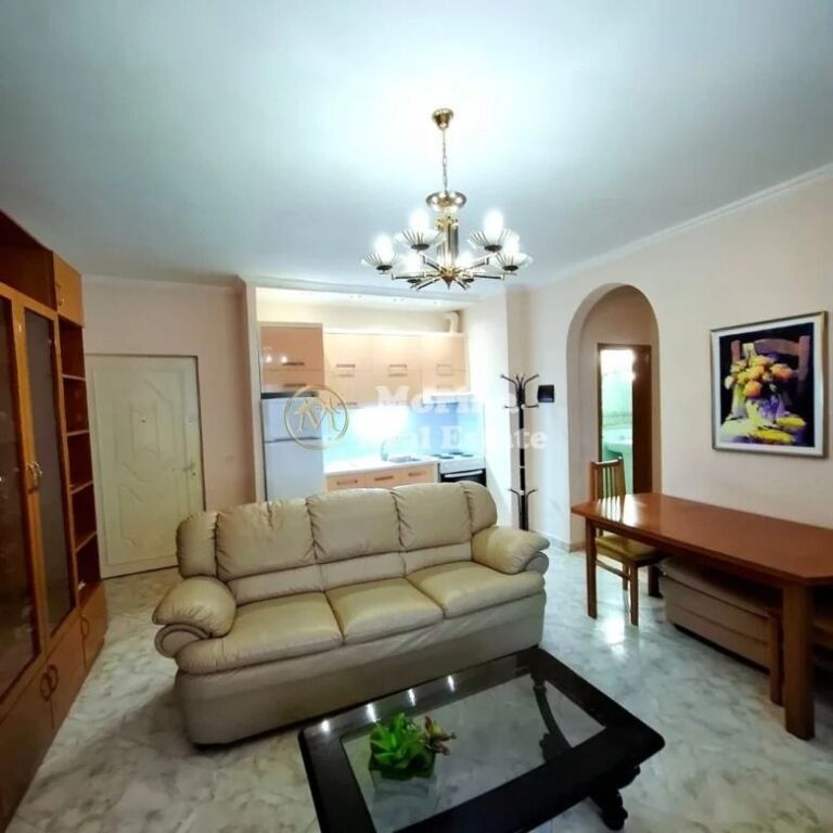 Affitto | Appartamento 1 + 1 | Comune di Parigi | 550 €/mese