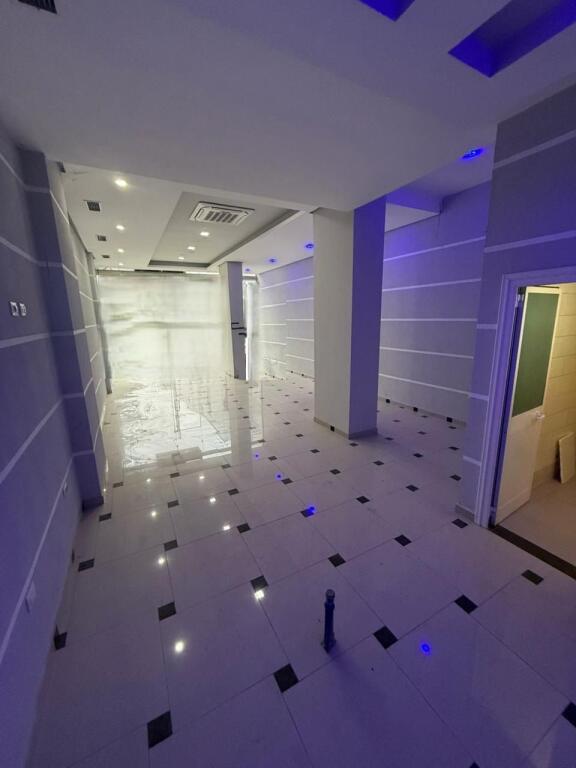 Shop for sale open space on floor 0 - Astir