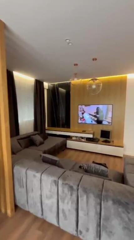 Penthouse for sale at the dry lake 2+1+2, with veranda, at the FZ complex, together with 2 parking spaces