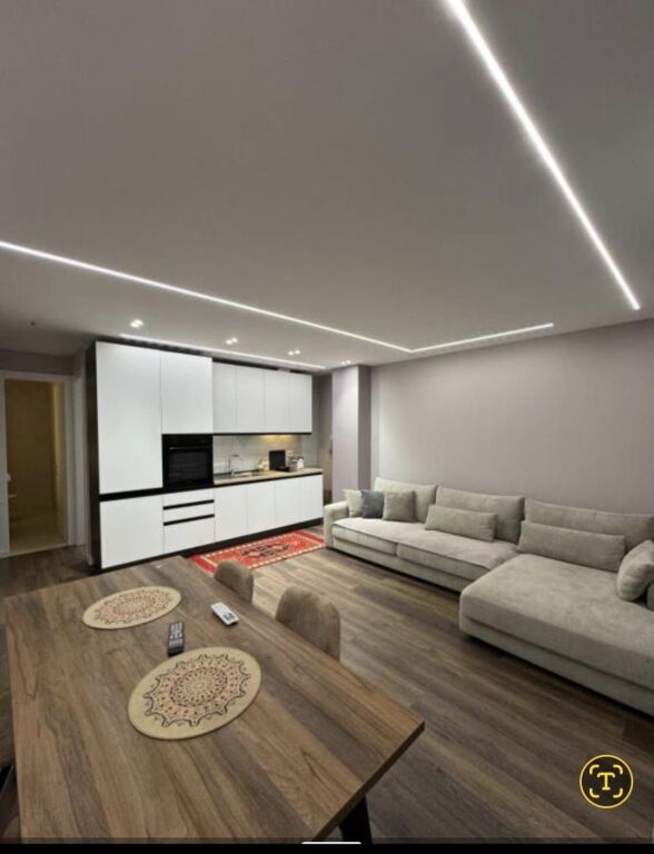 🏢 Jepet me qira apartament 1+1 – Stacioni i Trenit