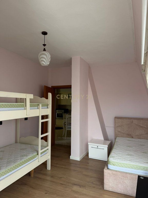 SUPER APARTAMENT 2+1 TEK RRUGA E RE E PORTIT