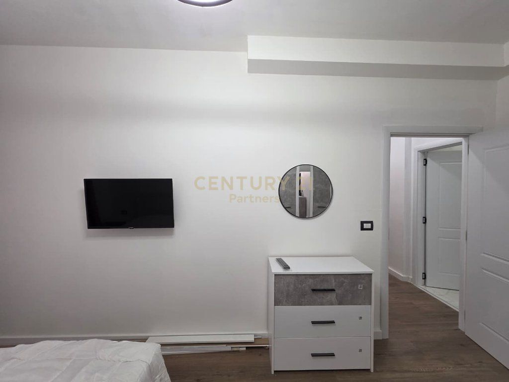 APARTAMENT 1+1+VERANDE, KOMUNA E PARISIT, PRANE LULISHTES 1 MAJI!