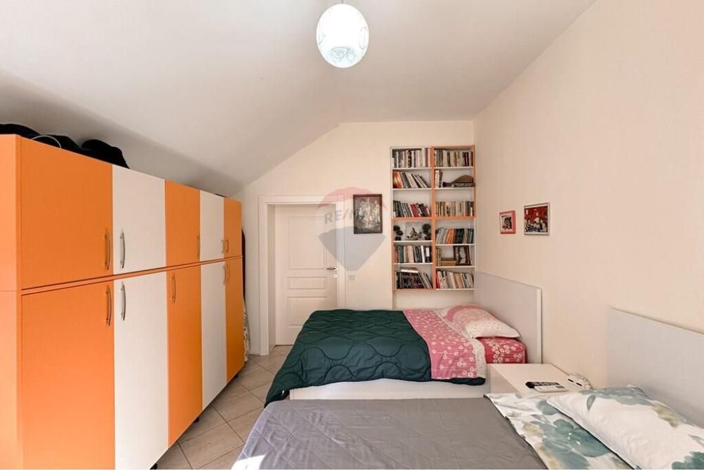 APARTAMENT PER SHITJE 2+1 TE HAMDI SINA