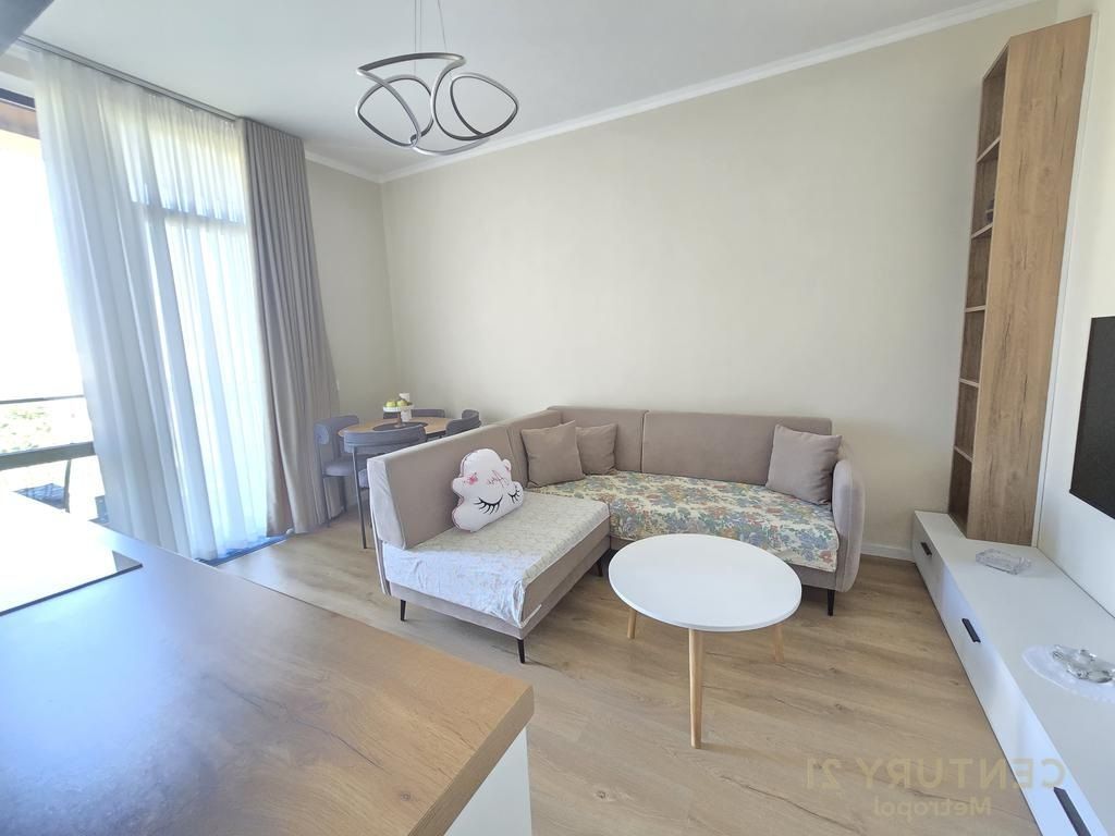 Japim me qira apartament 1+1 te Bulevardi i Ri