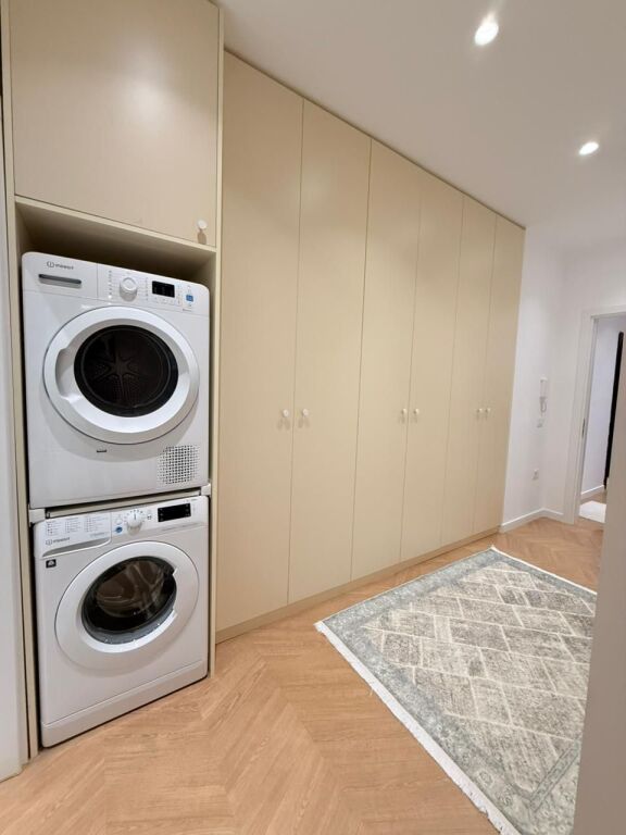 MODERN 2+1 APARTMENT FOR RENT NEAR THE DRY LAKE