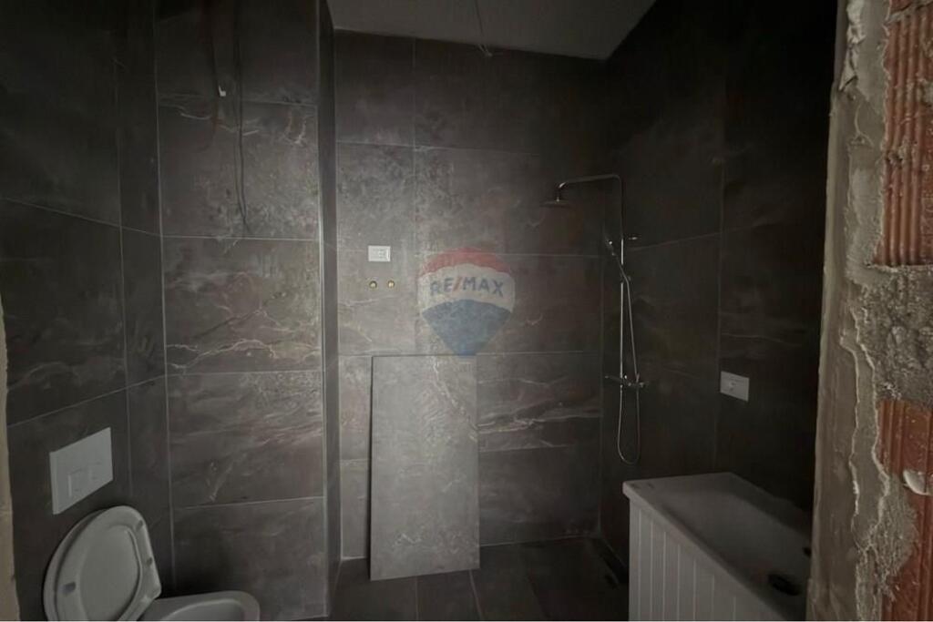 Apartament - Për Shitje - Bulevardi i Ri, Tiranë