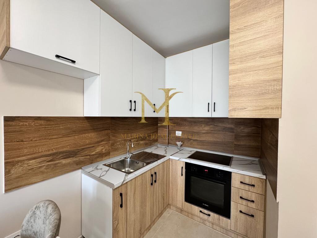 Qira apartament 1+1 ne Golem. Pallati i ri