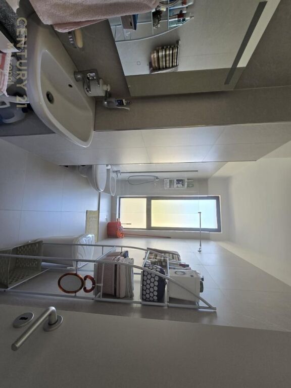 Japim me qira apartament 1+1 te Bulevardi i Ri