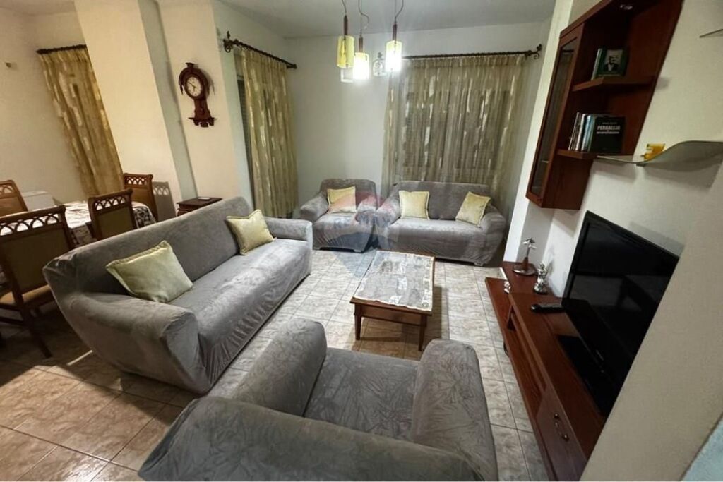 Apartment - For Rent - Kristal Center, Tirana