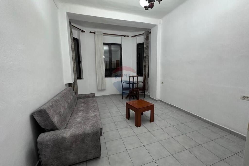 Apartment 1+1 for rent in Bllok!
