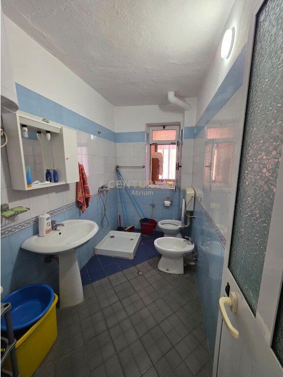 FOR RENT 2+1 APARTMENT NEAR THE SCHOOL "NIKET DARDANI"