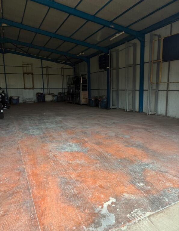🏡 Warehouse for rent behind City Park, Kashar