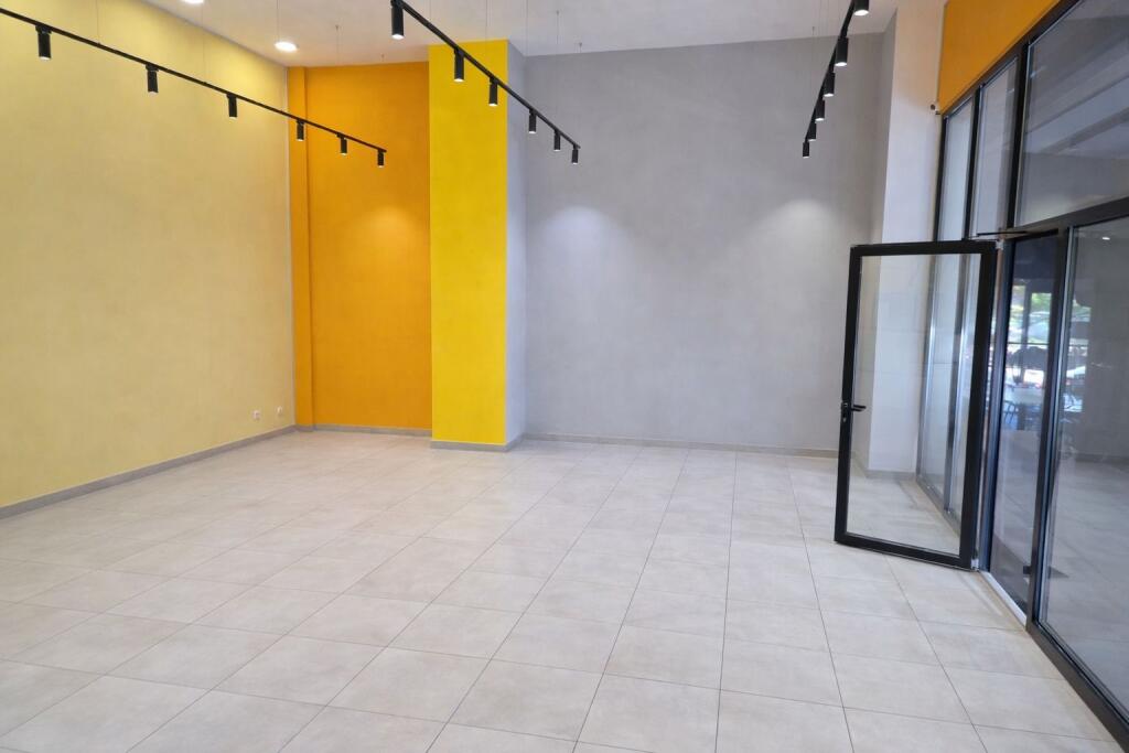 AMBIENTE IN AFFITTO A ARLIS VIA DIBRË