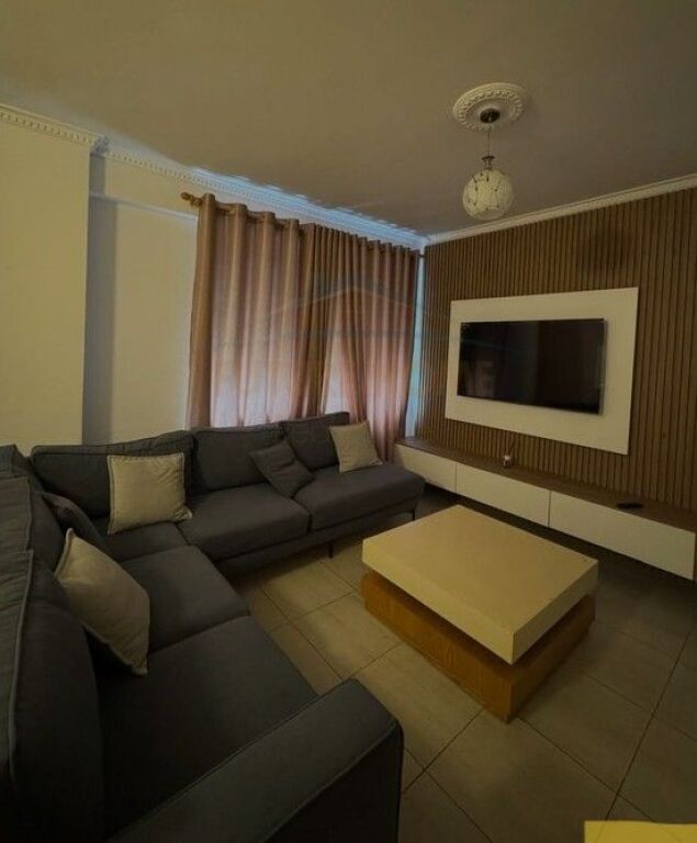 In vendita, Appartamento 1+1, Complesso Kontakt, 21 Dhjetori, Tirana