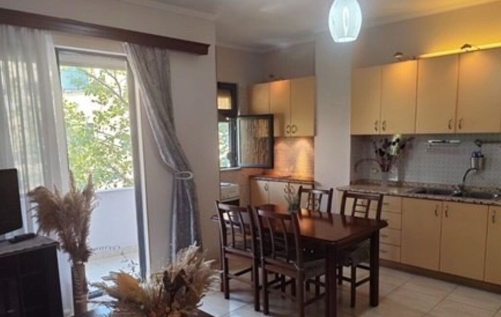 🌆 Appartamento 2+1 in Vendita – Ali Demi, Tirana | Desiderabile e Vicino ai Servizi