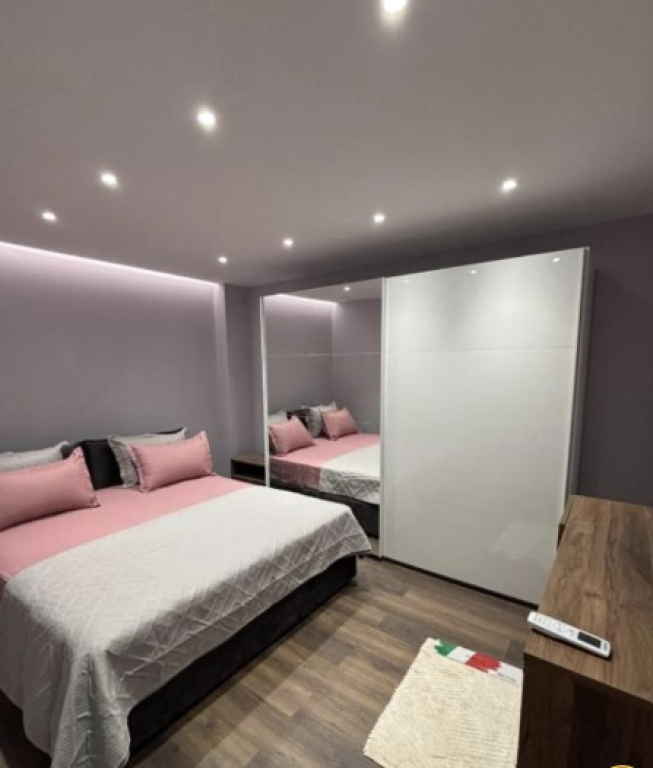 🏢 JEPET ME QIRA APARTAMENT 1+1 – STACIONI I TRENIT  