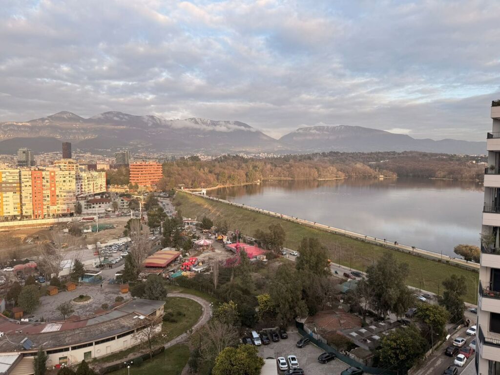 Apartament 2+1+2 per shitje tek Rezidenca Lake View