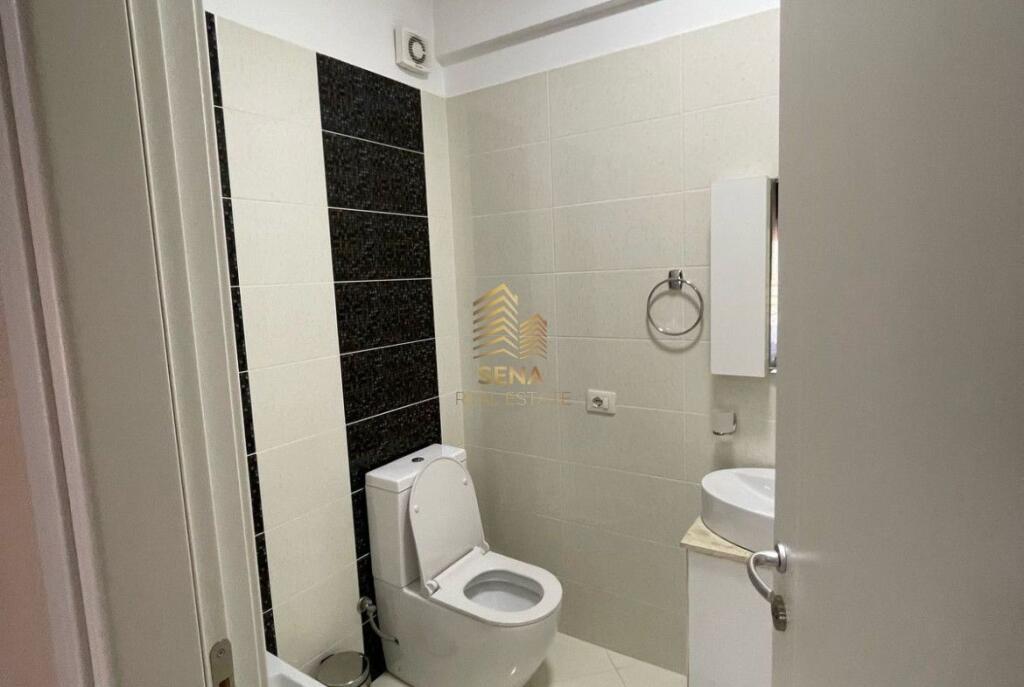 Affitto, Appartamento 3+1+2balconi+2bagni+P,Liqeni That, 1400 Euro/mese