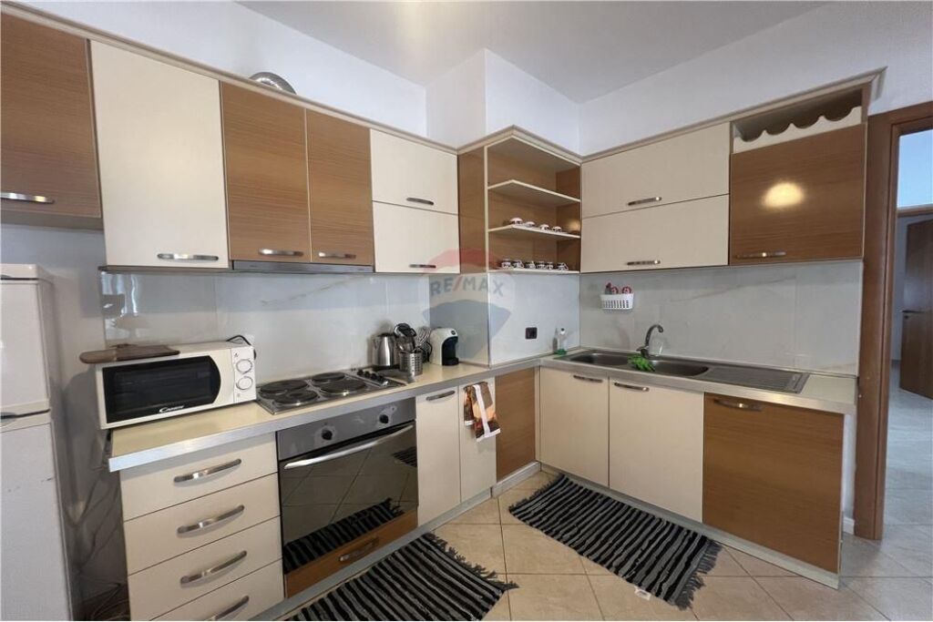 🏖 Modern 2+1 apartment for rent - Lungomare, Vlore