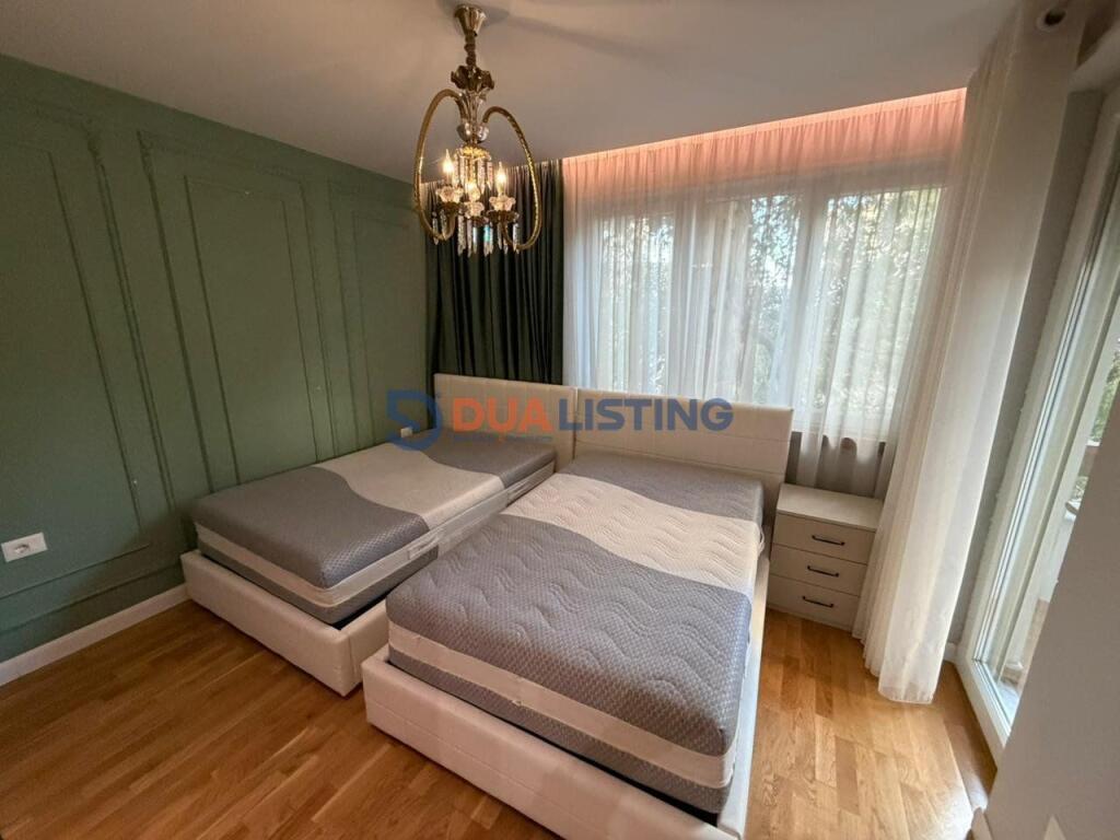 Apartament 3+1+2 ne shitje tek Rruga Elbasanit!