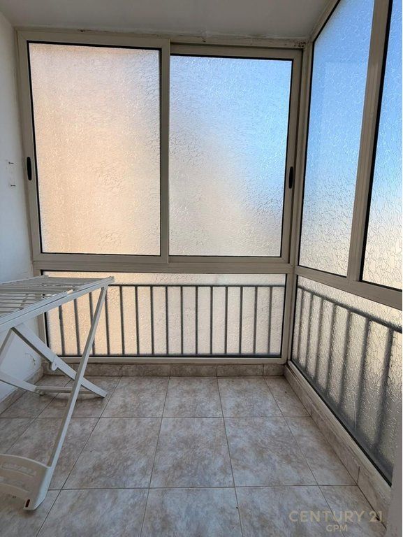 Apartament 1+1 Me Qira tek Komuna e Parisit 600 € /Muaj