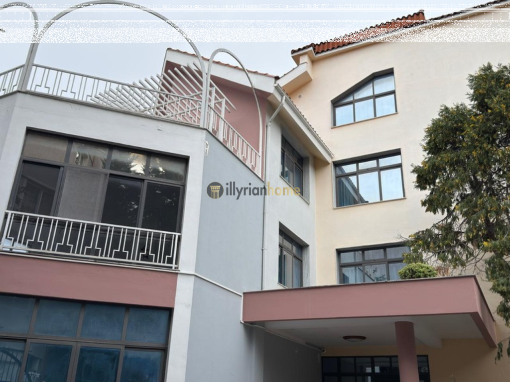 Shitet, Vilë 4 katëshe + bodrum, Vilat Gjermane, Tiranë