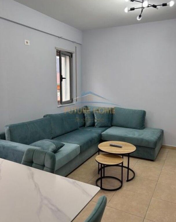 Qera, Apartament 1+1, Rruga 5 Maji, Tiranë