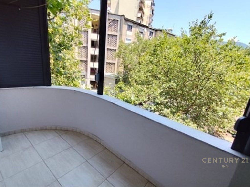 Shitet apartament 2+1,Ali Demi!