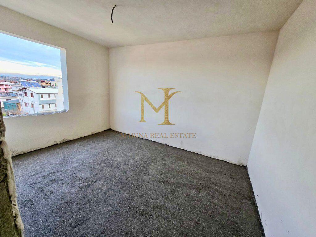 APARTAMENT 2+1 NE FAZE NDERTIMI NE PLAZH DURRES, PER SHITJE!